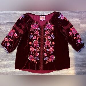 Johnny Was Marcella velvet embroidered top in a burgundy/maroon Size Medium